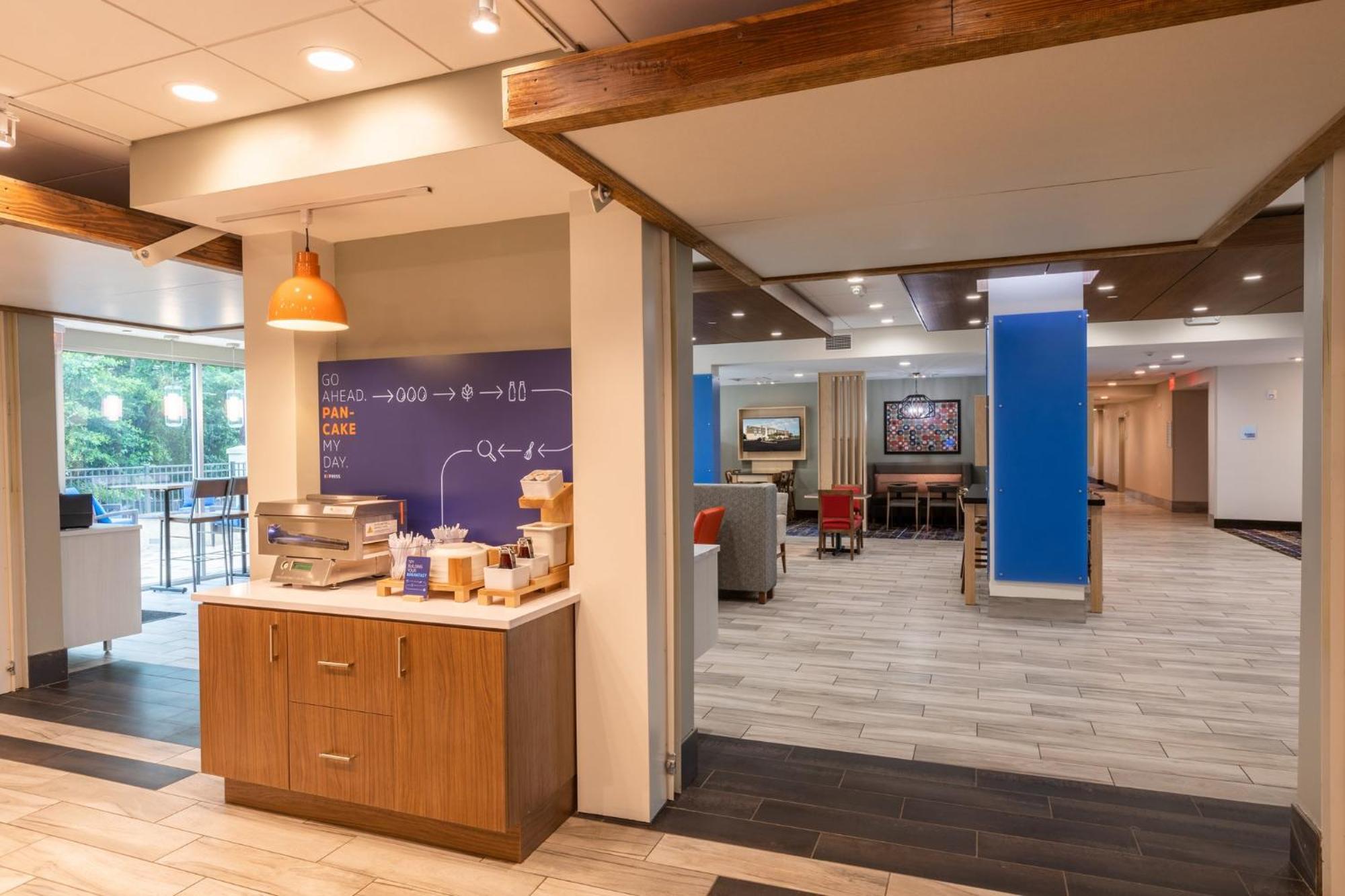 Holiday Inn Express & Suites - Rock Hill By Ihg Екстериор снимка